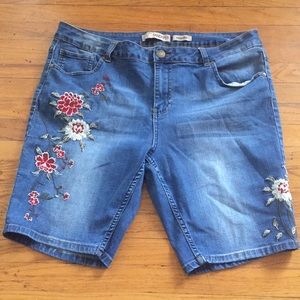SANDPIPER FLORAL HIGH-RISE SHORTS Sz w 38”x L 9”